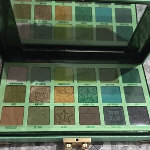 Jeffree Star Green and Gold Eyeshadow Palette